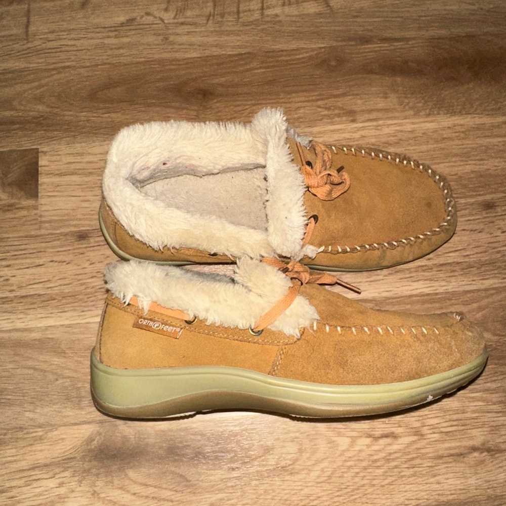 Orthofeet Suede Moccasins with Faux Fur Lining